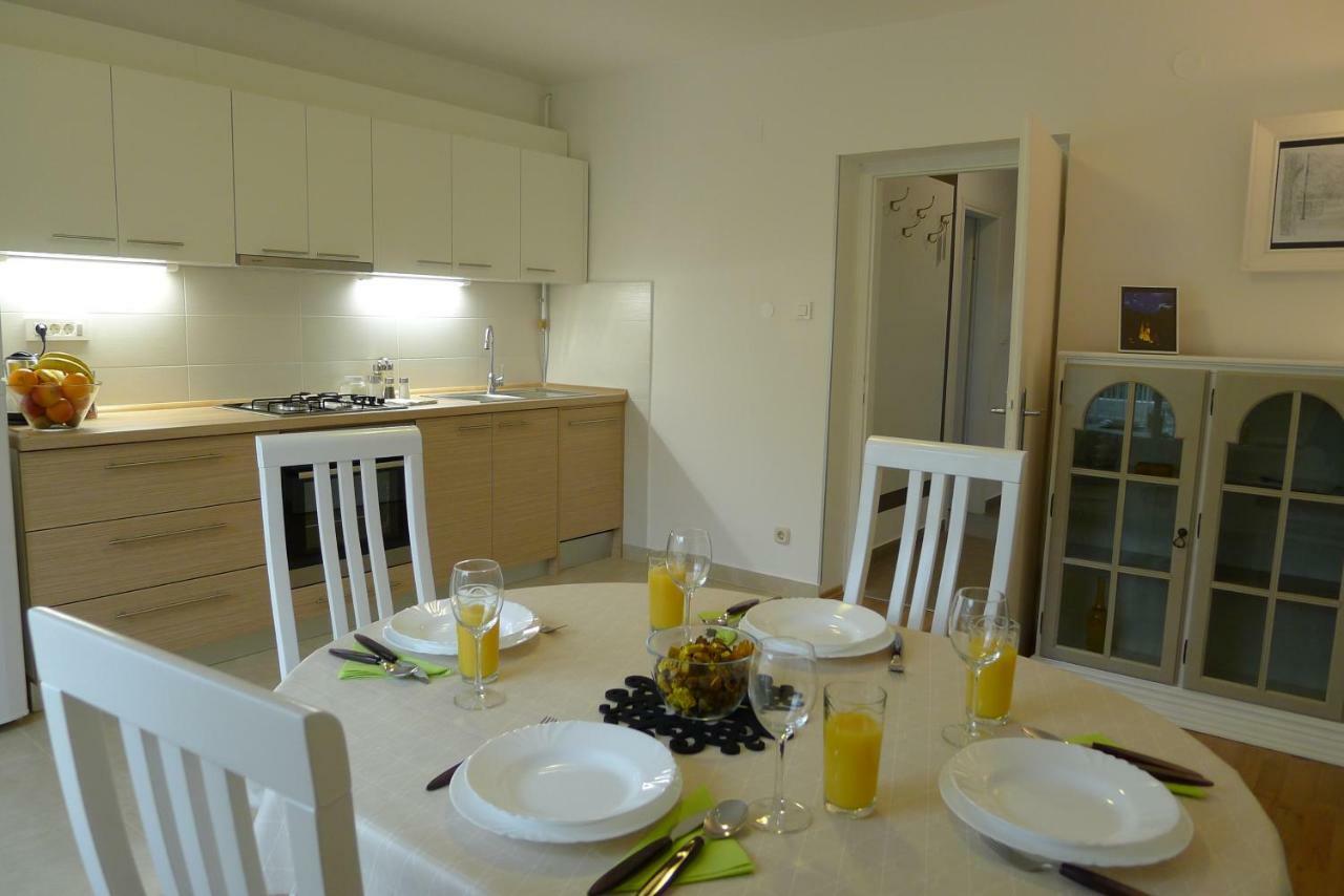 Zola Apartment ซาเกร็บ ภายนอก รูปภาพ