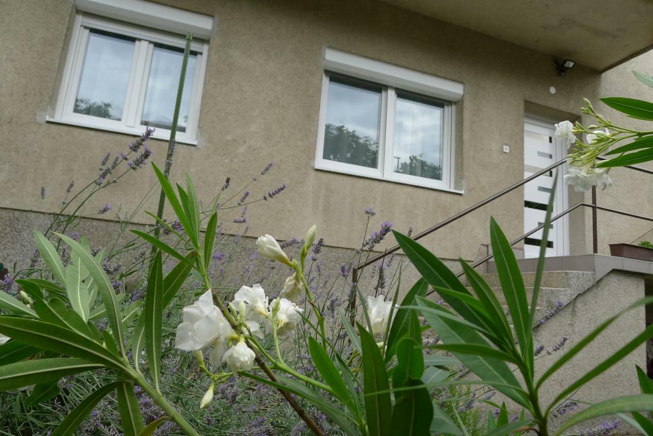 Zola Apartment ซาเกร็บ ภายนอก รูปภาพ